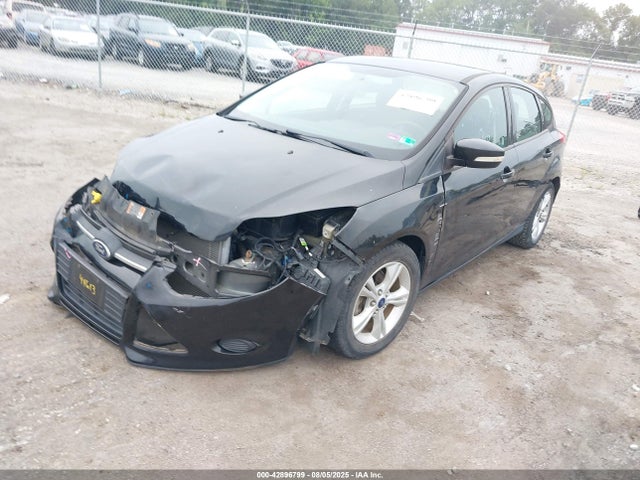 Ford Focus 2014 1FADP3K25EL379778 Image 2