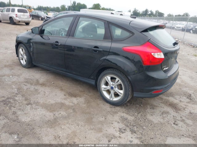Ford Focus 2014 1FADP3K25EL379778 Image 3