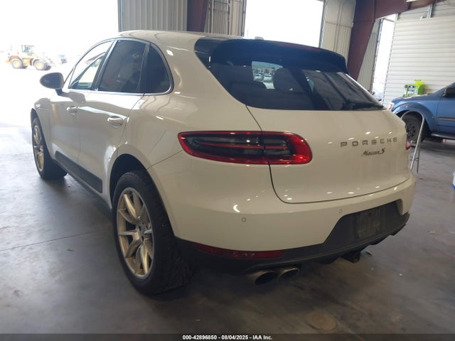 2015 PORSCHE MACAN WP1AB2A51FLB69308 Photo 2