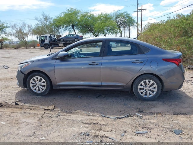 Hyundai 2018 2018 3KPC24A31JE014442 Image 14