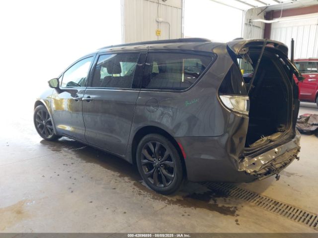 2019 CHRYSLER PACIFICA 2C4RC1GG8KR666314 Photo 2