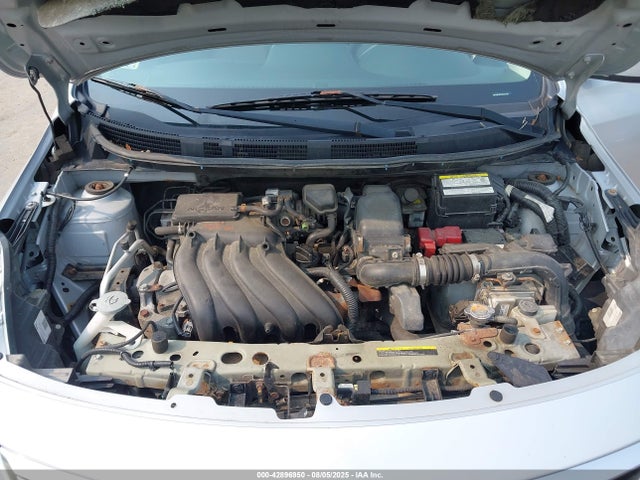 Nissan 2015 2015 3N1CN7AP1FL814739 Image 10