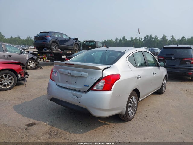 Nissan 2015 2015 3N1CN7AP1FL814739 Image 4