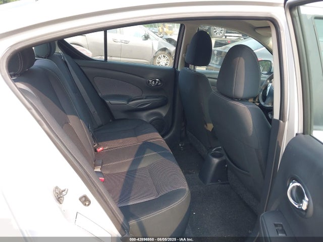 Nissan 2015 2015 3N1CN7AP1FL814739 Image 8