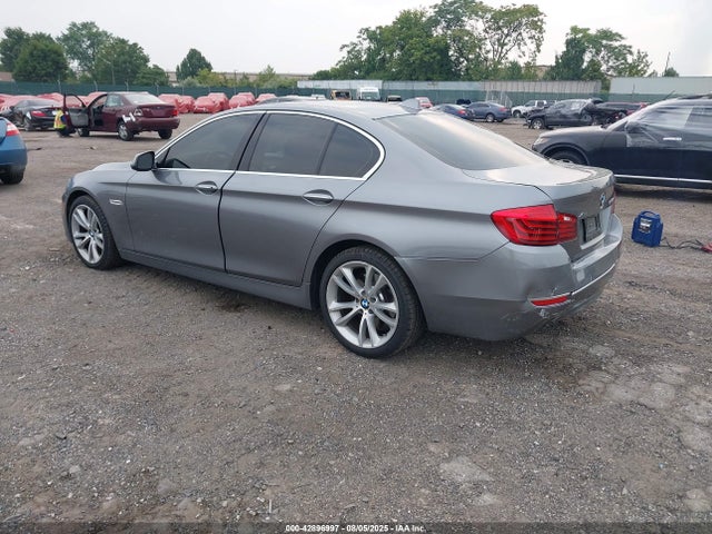 BMW 2015 2015 WBA5B3C50FD542187 Image 3