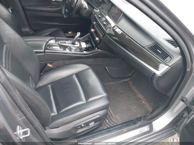 BMW 2015 2015 WBA5B3C50FD542187 Image 5