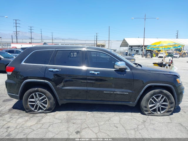 1C4RJEBG5JC512008 Jeep Grand Cherokee