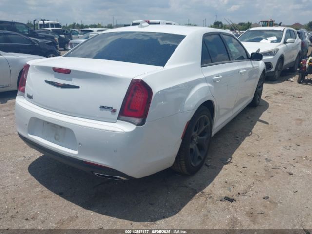 2022 CHRYSLER 300 2C3CCABG0NH174257 Photo 3