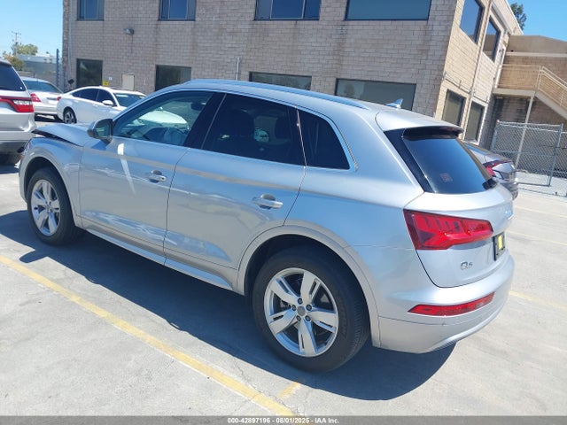 WA1BNAFY1J2201256 Audi Q5