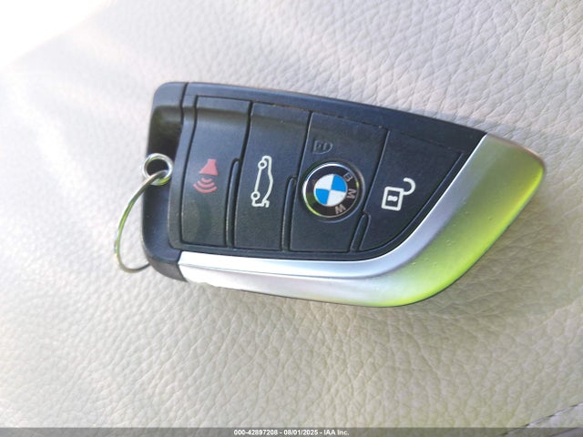WBXHT3C32GP882634 BMW X1
