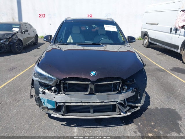 WBXHT3C32GP882634 BMW X1