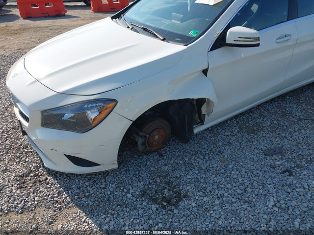 Mercedes-Benz CLA-Class 2015 WDDSJ4EB8FN266956 Image 6