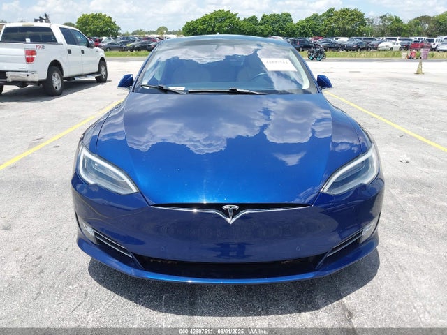 Tesla 2017 2017 5YJSA1E11HF209385 Image 13