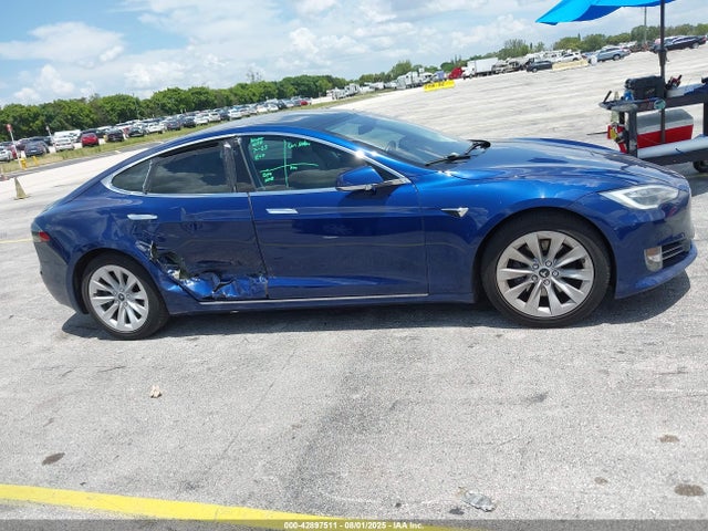 Tesla 2017 2017 5YJSA1E11HF209385 Image 14