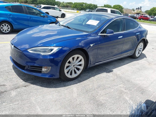 Tesla 2017 2017 5YJSA1E11HF209385 Image 2