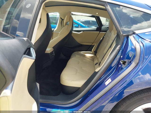 Tesla 2017 2017 5YJSA1E11HF209385 Image 8