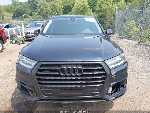 WA1LHAF76HD058273 Audi 2017
