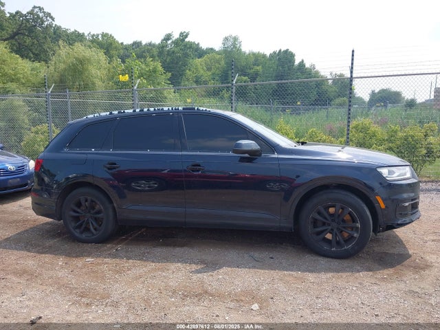 WA1LHAF76HD058273 Audi 2017