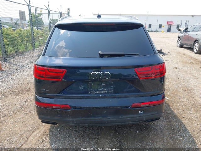 WA1LHAF76HD058273 Audi 2017