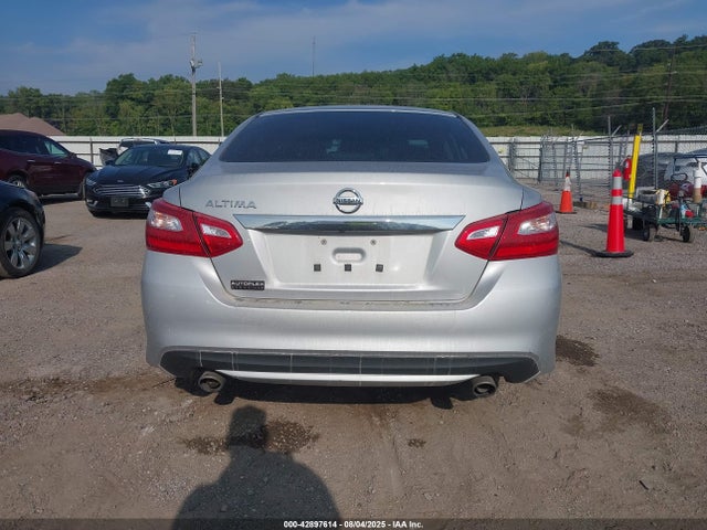 1N4AL3AP3HN338327 Nissan Altima