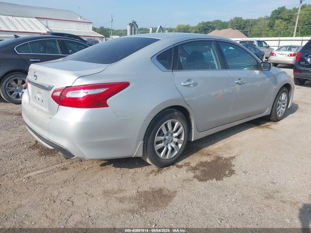 1N4AL3AP3HN338327 Nissan Altima