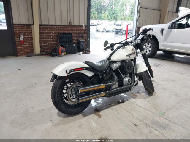 2018 HARLEY-DAVIDSON FLSL 1HD1YDJ15JC023820 Photo 3