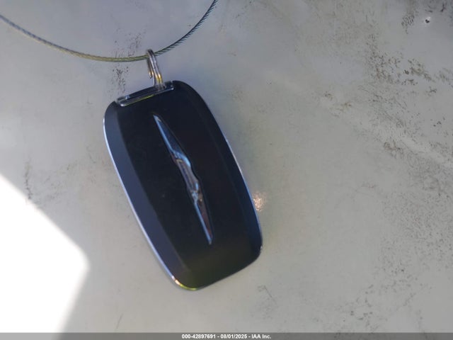 2C4RC1BG1JR277049 Chrysler Pacifica