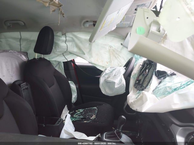 ZACNJBAB5KPJ74736 Jeep Renegade