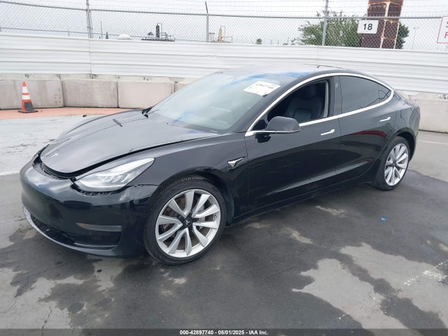 2018 TESLA MODEL 3 5YJ3E1EB9JF116363 Photo 1