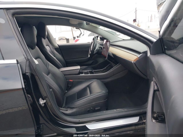 2018 TESLA MODEL 3 5YJ3E1EB9JF116363 Photo 4