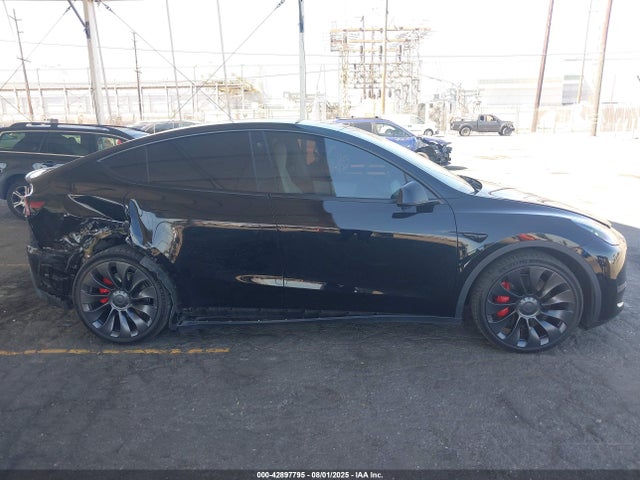 7SAYGDEF2NF493839 Tesla 2022