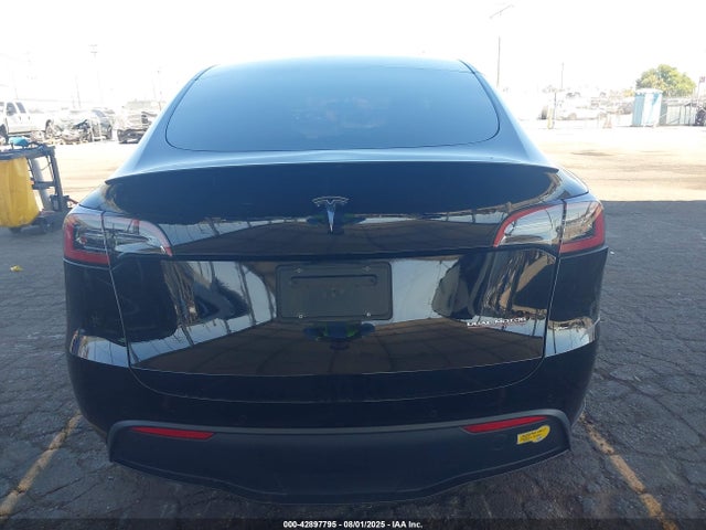 7SAYGDEF2NF493839 Tesla 2022