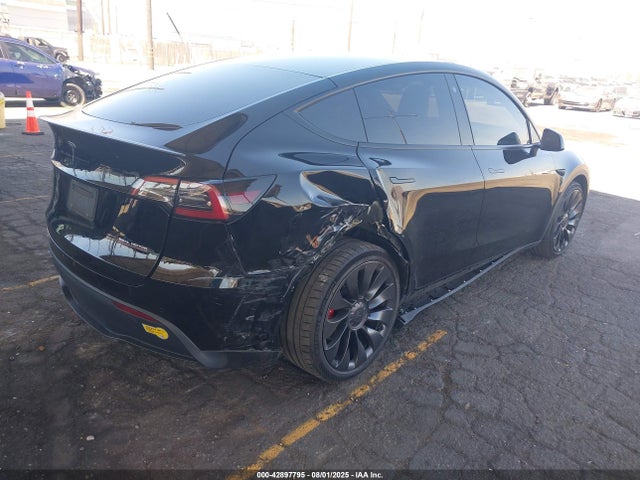 7SAYGDEF2NF493839 Tesla 2022