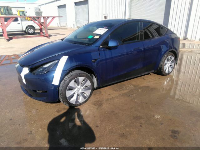 2024 TESLA MODEL Y 7SAYGDEE7RA239148 Photo 1