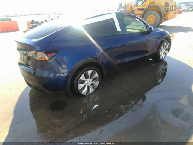 2024 TESLA MODEL Y 7SAYGDEE7RA239148 Photo 3