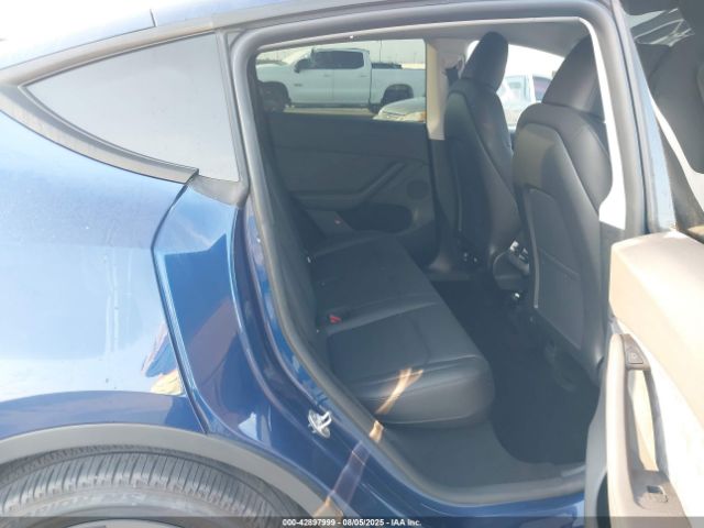 2024 TESLA MODEL Y 7SAYGDEE7RA239148 Photo 7