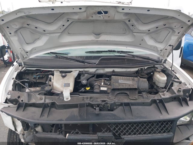Chevrolet Express 2500 Work Van 2017 1GCWGAFF3H1112868 Image 10