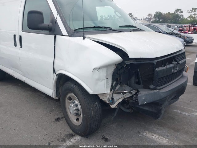 Chevrolet Express 2500 Work Van 2017 1GCWGAFF3H1112868 Image 6