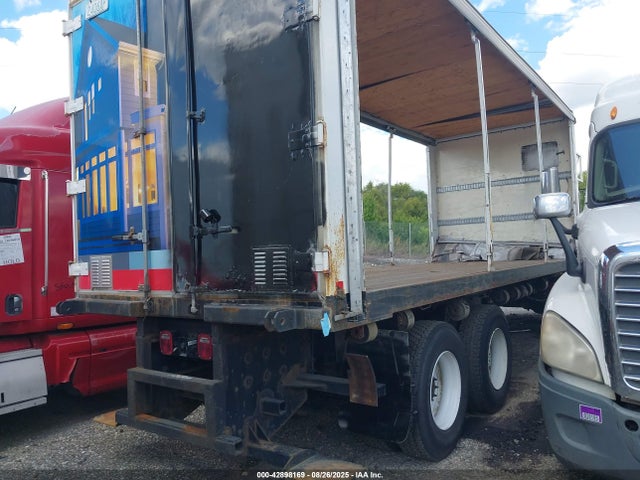 1FVHG3DV0HHHY3282 Freightliner Detroit Dd13