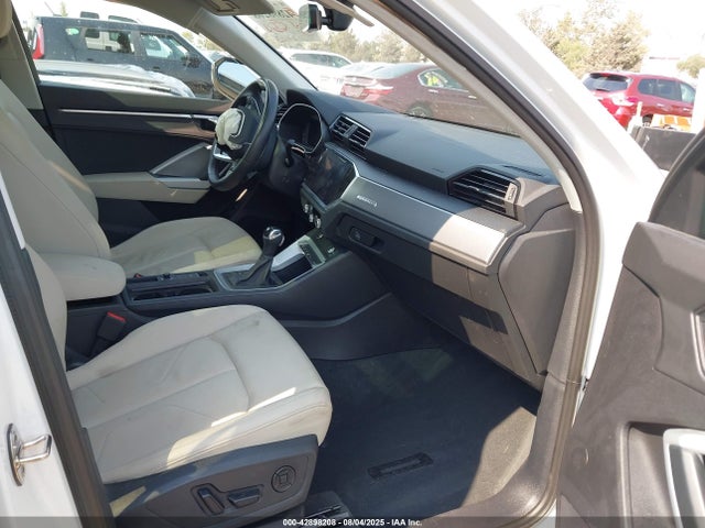 2021 AUDI Q3 WA1DECF34M1137958 Photo 4