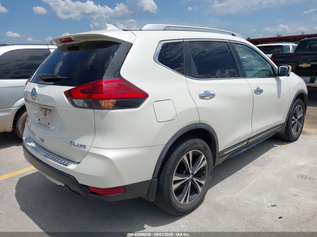 JN8AT2MV9HW018295 Nissan Rogue