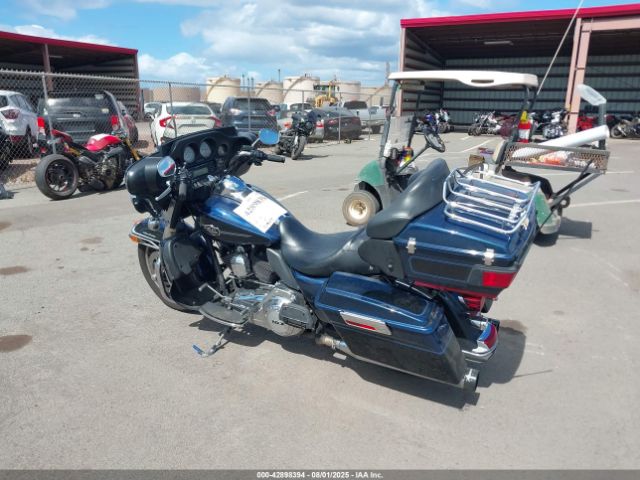 2013 HARLEY-DAVIDSON FLHTCU 1HD1FCM11DB607864 Photo 2