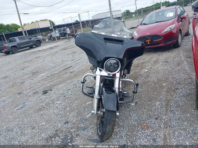 1HD1KBM17GB626333 Harley-Davidson 2016