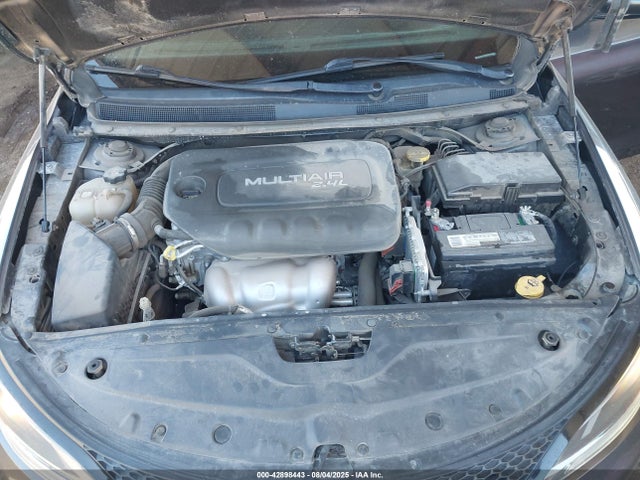 Chrysler 200 2015 1C3CCCBB8FN596950 Image 10