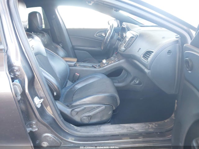 Chrysler 200 2015 1C3CCCBB8FN596950 Image 5