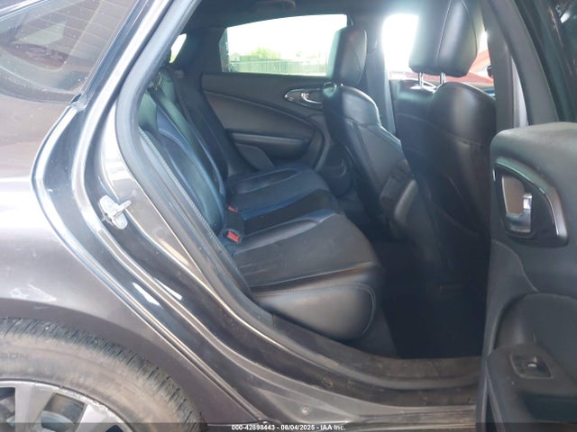 Chrysler 200 2015 1C3CCCBB8FN596950 Image 8