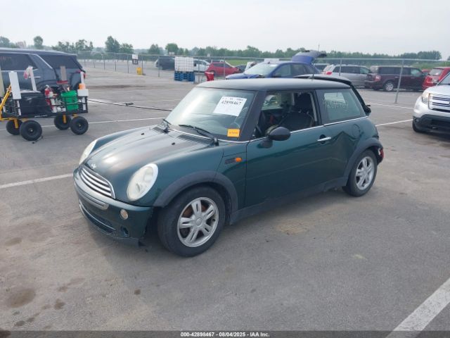 2006 MINI COOPER WMWRC33596TK71425 Photo 1