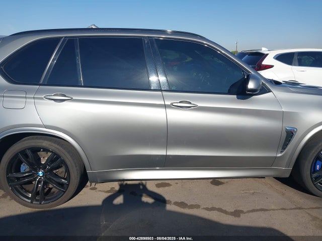 5YMKT6C52J0Y84011 BMW X5
