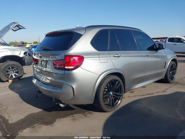 5YMKT6C52J0Y84011 BMW X5