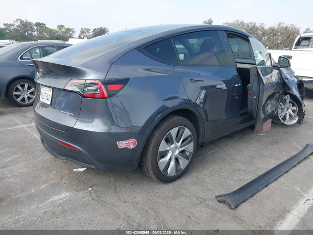 2023 TESLA MODEL Y 7SAYGDEE7PA205076 Photo 3